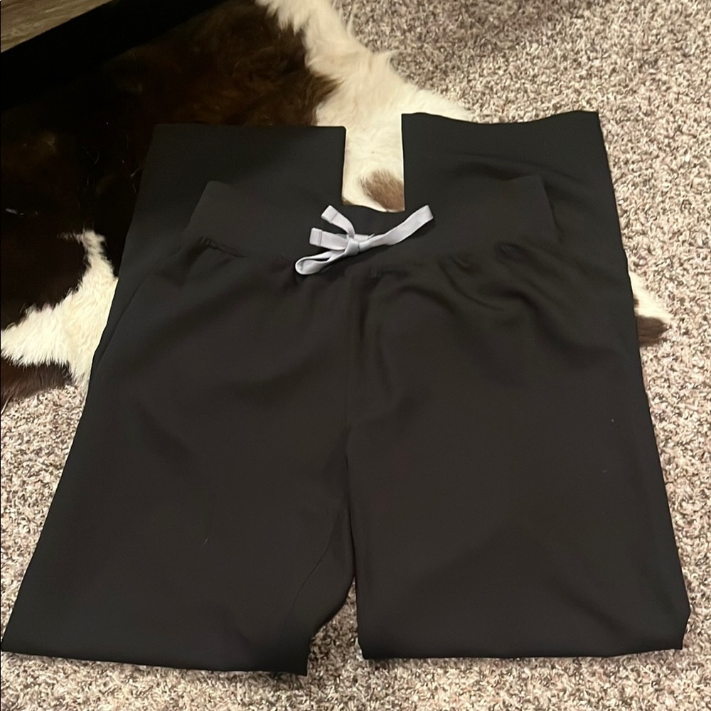 NWOT Figs Livingston pants